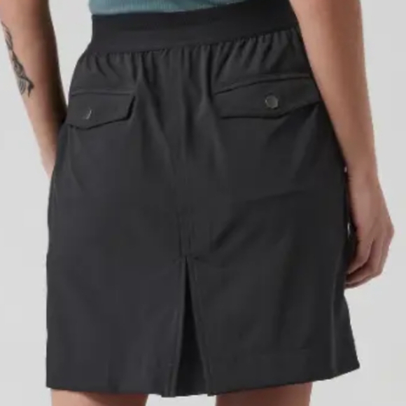 New Athleta Vienna Cargo Skort Size 2 - Picture 5 of 13